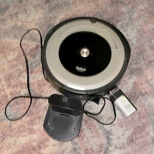 Last chance 🛁 iRobot roomba 690 used